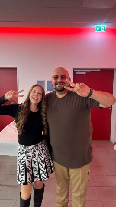 Salomee Sky und der Komiker Bora bei der Gala für Inklusion im Sport in der IMS-Arena in Velbert